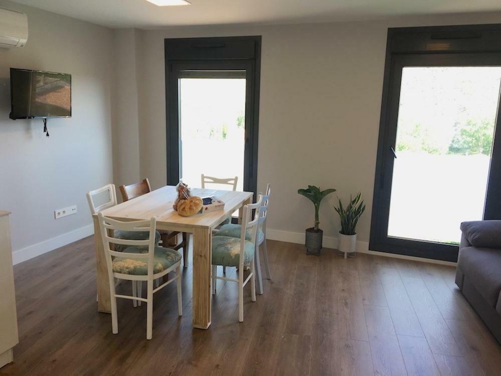 Apartamentos Turisticos Leiva -La Rioja Eksteriør billede