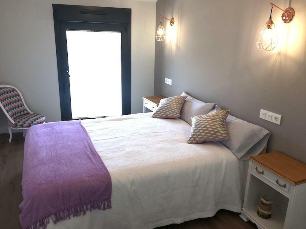 Apartamentos Turisticos Leiva -La Rioja Eksteriør billede